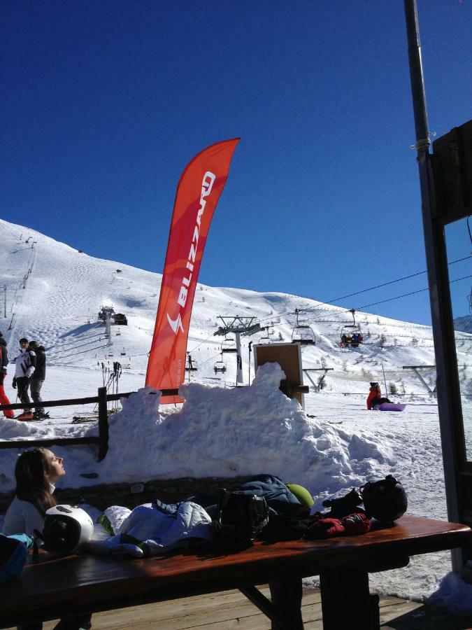 Tiny House Lägenhet Colle Colle Sestriere Exteriör bild